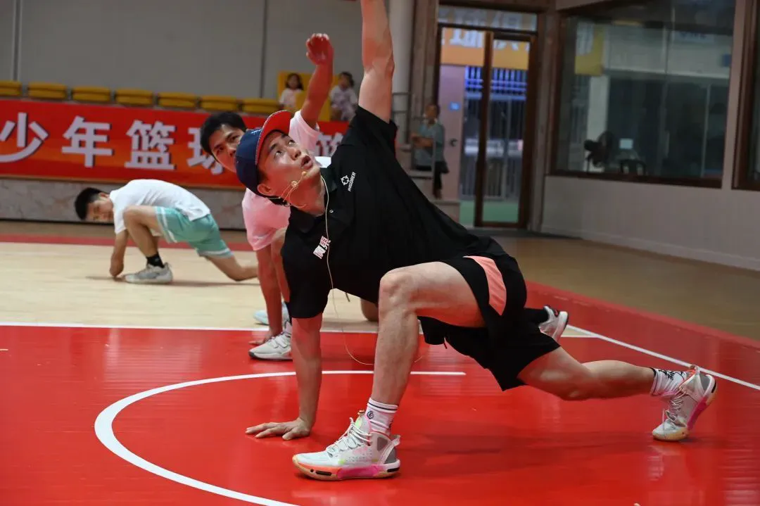 为什么篮球规则对球员发展如此重要?_1